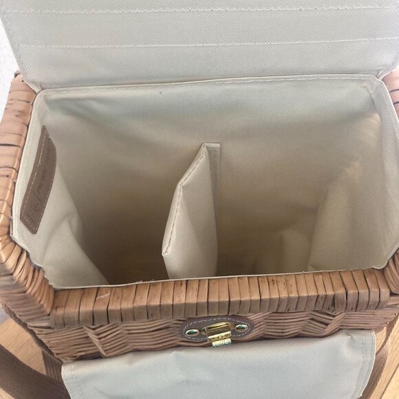 Picnic basket - Picture 3 of 4